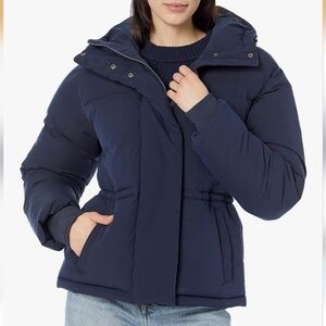Amazon Essentials Women's Short Waisted Puffer Jacket Navy